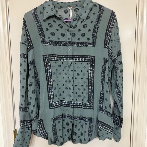 Free People Tops - Free People Little Secrets Voile Bandana Too